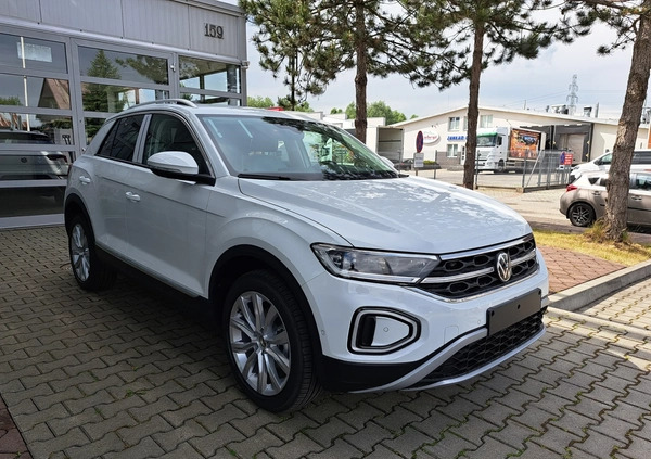 Volkswagen T-Roc cena 153400 przebieg: 10, rok produkcji 2024 z Rogoźno małe 121